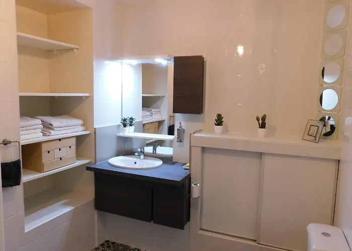 De La Cote Apartment