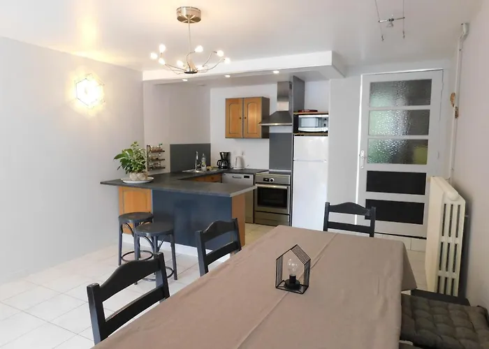 De La Cote Apartment *